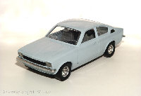 227-Burago-Kadett-C-Coupe-azurblau-a.jpg