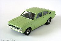 321-Burago-Kadett-C-Coupe-brillantgruen-a.jpg