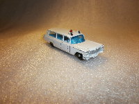 Matchbox Cadillac Ambulance-07.JPG