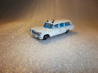 Matchbox Cadillac Ambulance-01.JPG