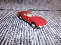 Greenlight 1-64 1970 Corvette C3-07.jpg